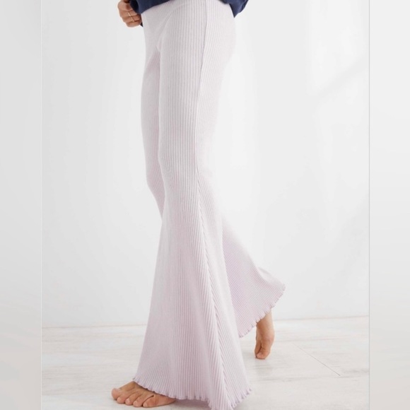 aerie Pants - Flare Aerie leggings - xs